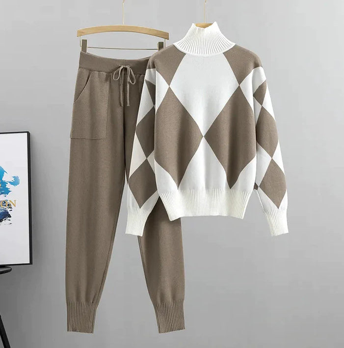 AvaLux Knit Set